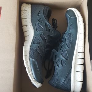 New Nike Fee Run (+2) wVN LTR NRG Size 11